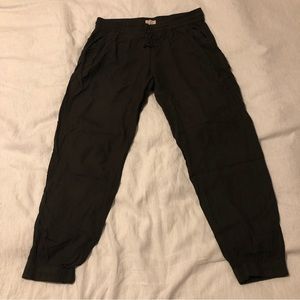 Aritzia Olive Jogger Pants
